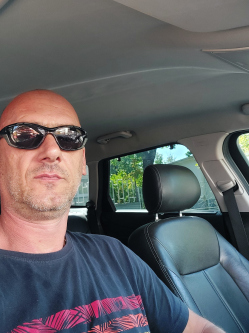Roland, 48 �ves t�rskeres� f�rfi, Soltvadkert