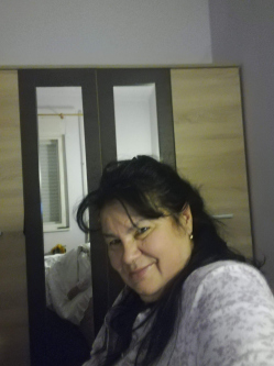 Erika, 65 �ves t�rskeres� n�, Hatvan