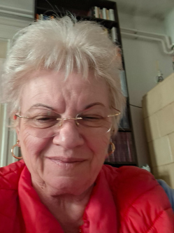 Jol�n, 60 �ves t�rskeres� n�, Debrecen