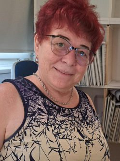 Zsuzsa, 64 �ves t�rskeres� n�, Gy�r