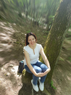 Viki, 49 �ves t�rskeres� n�, Veresegyh�z