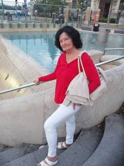 Marika, 70 �ves t�rskeres� n�, S�toralja�jhely