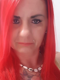 Marcsi, 55 �ves t�rskeres� n�, Tatab�nya