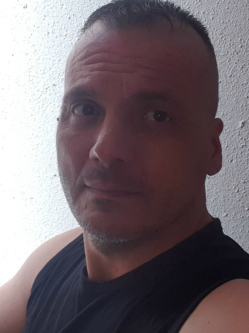 Kriszti�n, 46 �ves t�rskeres� f�rfi, Sz�kesfeh�rv�r