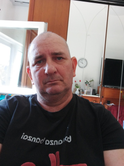 Dénes, 56 éves társkereső férfi, Kápolnásnyék