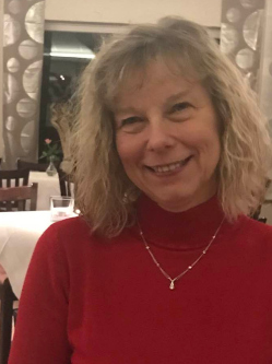Val�ria, 57 �ves t�rskeres� n�, P�cs