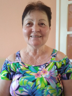 Anna, 62 �ves t�rskeres� n�, Szegv�r