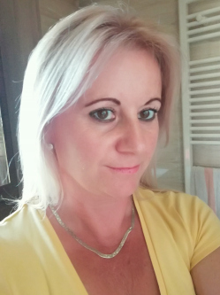 Judit, 50 �ves t�rskeres� n�, Nagyr�cse