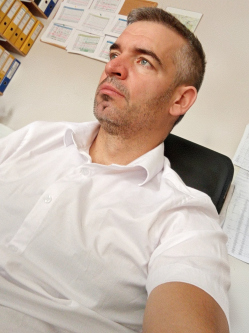Imre, 44 �ves t�rskeres� f�rfi, T�r�kszentmikl�s