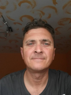 G�bor, 59 �ves t�rskeres� f�rfi, Sopron