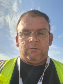 Zoli, 43 éves társkereső férfi, Tedej