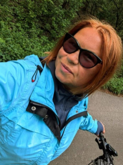 T�mea, 55 �ves t�rskeres� n�, Kaposv�r