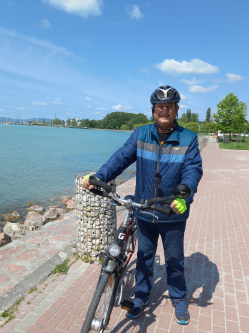 Imre, 74 �ves t�rskeres� f�rfi, Szeged
