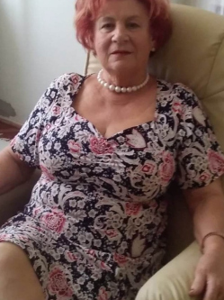 Katalin, 66 �ves t�rskeres� n�, T�r�kszentmikl�s