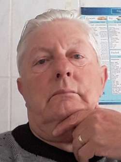 Istv�n, 69 �ves k�poln�sny�ki t�rskeres� f�rfi