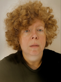 T�nde, 46 �ves t�rskeres� n�, Nagykanizsa
