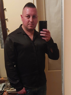 G�bor, 38 �ves mez�k�vesdi t�rskeres� f�rfi