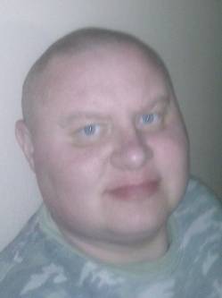 Andr�s, 43 �ves t�rskeres� f�rfi, �feh�rt�
