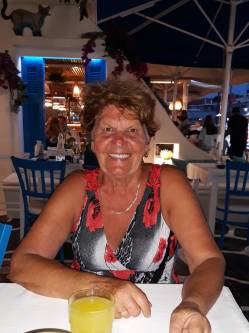 M�ria, 74 �ves t�rskeres� n�, Kunszentm�rton