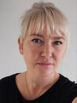 Hajnalka, 52 �ves t�rskeres� n�, Zalaegerszeg