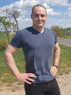 Levente, 35 �ves t�rskeres� f�rfi, Budapest