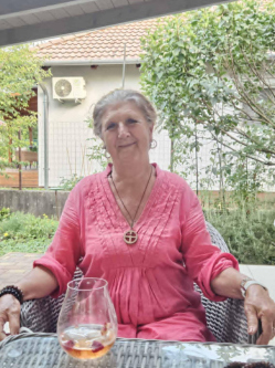 Ter�zia, 76 �ves t�rskeres� n�, Kecskem�t