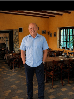 Ferenc, 61 �ves t�rskeres� f�rfi, V�c