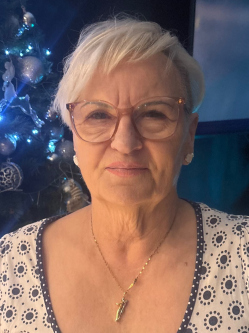 Magdi, 73 �ves t�rskeres� n�, Veszpr�m
