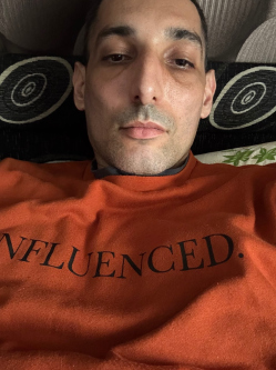 Jozsef, 34 �ves t�rskeres� f�rfi, P�patesz�r