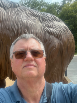 Tibor, 61 �ves t�rskeres� f�rfi, Karcag