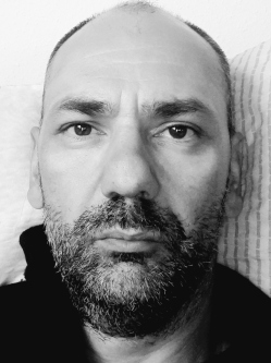Tibi, 40 �ves t�rskeres� f�rfi, Kisv�rda