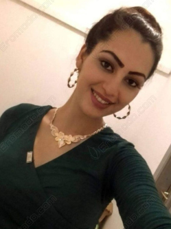 Laura, 29 �ves t�rskeres� n�, Balatonszentgy�rgy