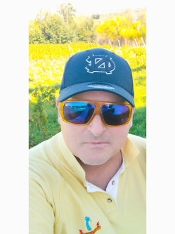 Ott�, 54 �ves t�rskeres� f�rfi, Balatonlelle