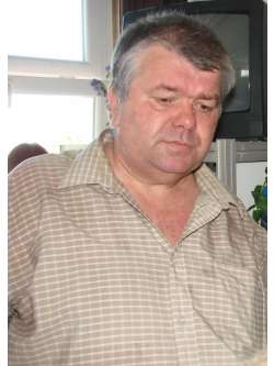 Istv�n, 66 �ves t�rskeres� f�rfi, Gige