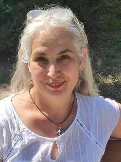 Erika, 55 �ves t�rskeres� n�, Mez�t�r