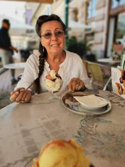 Anna, 70 �ves t�rskeres� n�, Tordas