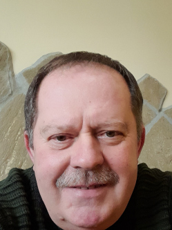 Ferenc, 60 �ves t�rskeres� f�rfi, Ajka