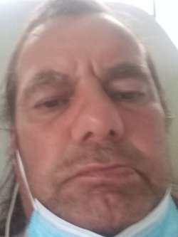 Peter, 57 �ves t�rskeres� f�rfi, K�rmend