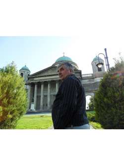 K�roly, 71 �ves dobozi t�rskeres� f�rfi