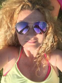 Moncsi, 54 �ves budapesti t�rskeres� n�