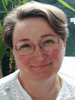 Marcsi, 51 �ves csorv�si t�rskeres� n�