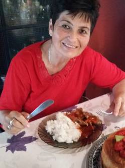 Gy�ngyike, 73 �ves t�rskeres� n�, R�ckeve