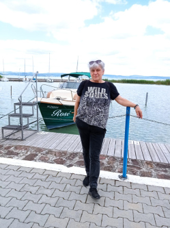M�ria, 59 �ves t�rskeres� n�, Hajd�szoboszl�