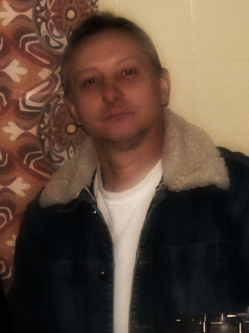 Zolt�n, 54 �ves t�rskeres� f�rfi, Kassa