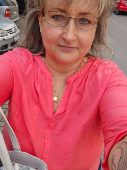 Krisztina, 54 �ves t�rskeres� n�, Sz�kesfeh�rv�r