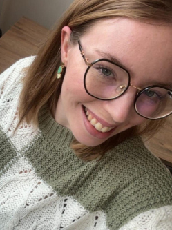 Brigitta, 25 �ves t�rskeres� n�, Zalaegerszeg