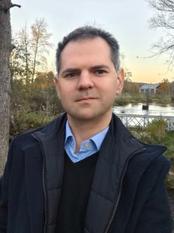 Alexander, 38 �ves t�rskeres� f�rfi, Svealand