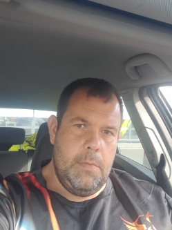 Norbi, 39 �ves t�rskeres� f�rfi, Miskolc