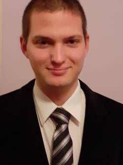János, 24 éves társkereső férfi, Esztergom