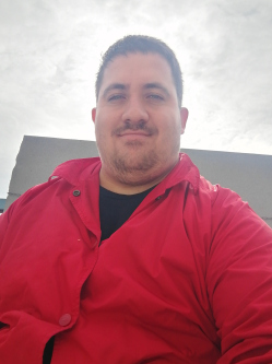 S�ndor, 29 �ves fony�di t�rskeres� f�rfi